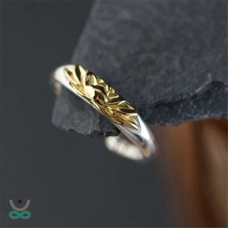 Anillo Minimalista de Oro Fino – Símbolo de Pureza y Renacimiento