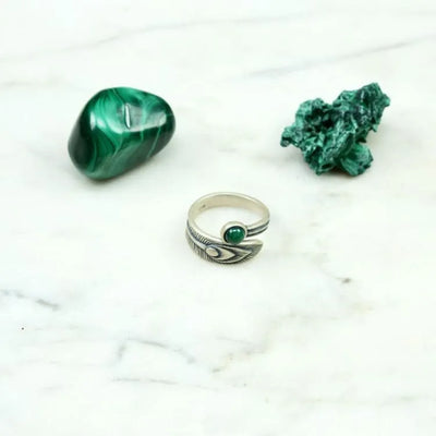 Anillo de Malaquita en Plata – Abundancia, Equilibrio y Elegancia
