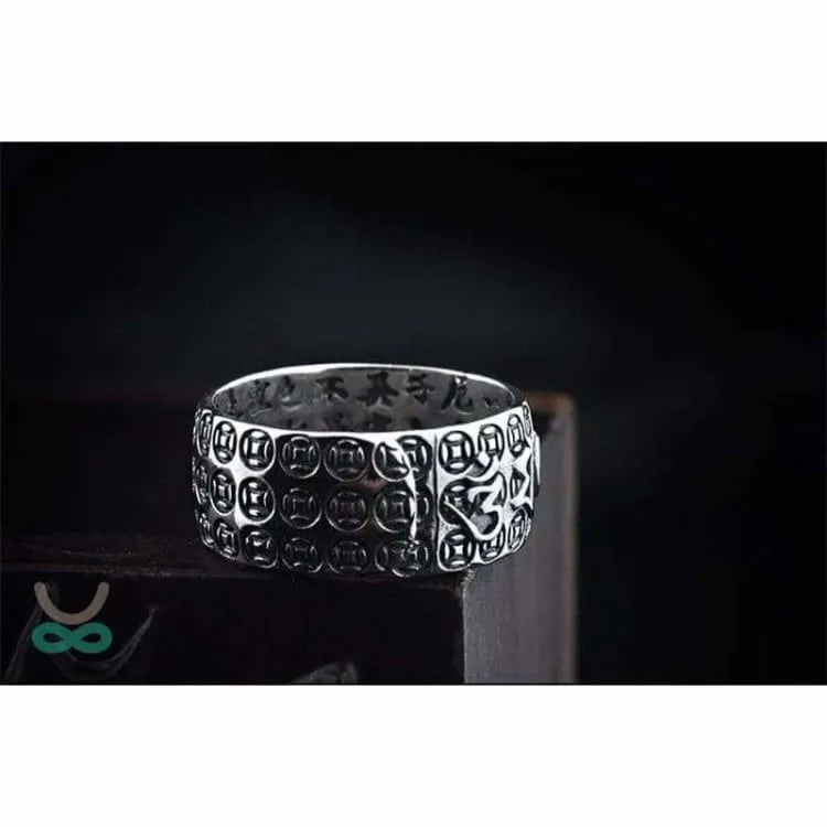 Anillo de Plata con Granate Rojo – Espiritualidad y Elegancia