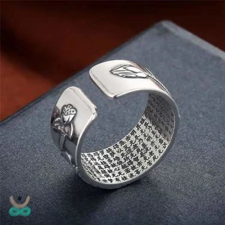 Anillo de flor de loto