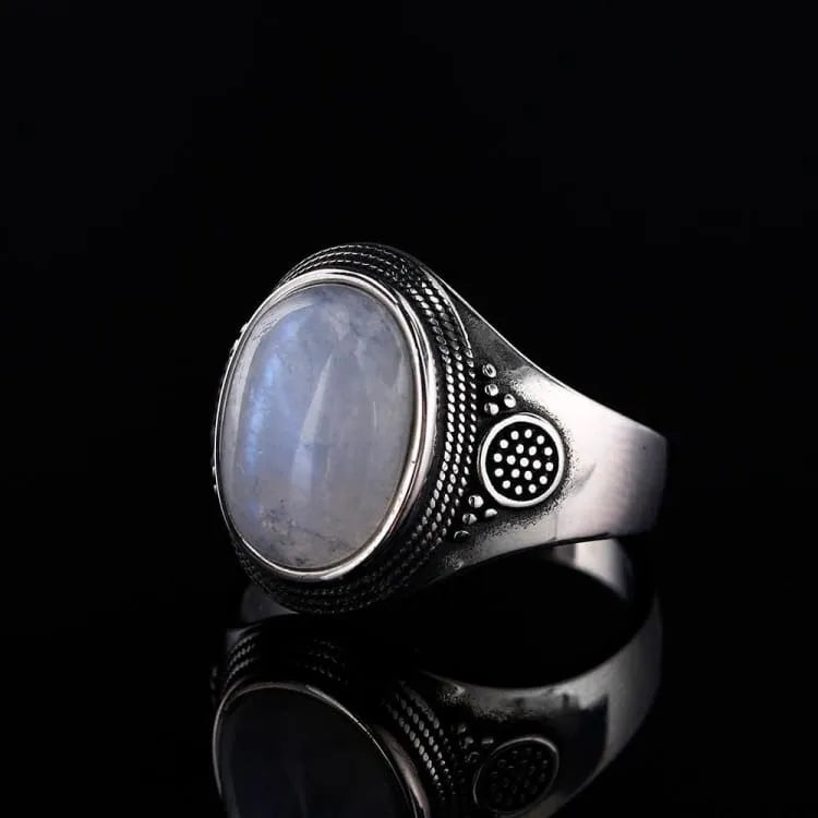 Anillo de la joya de la luna