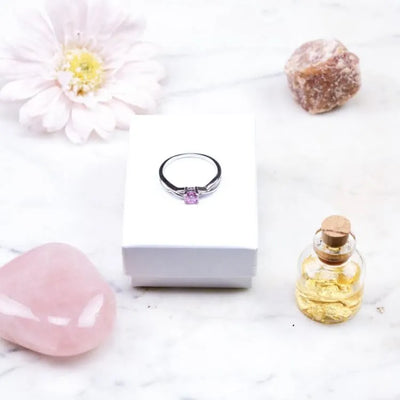 Anillo de plata con piedra preciosa de cuarzo rosa serenidad y amor