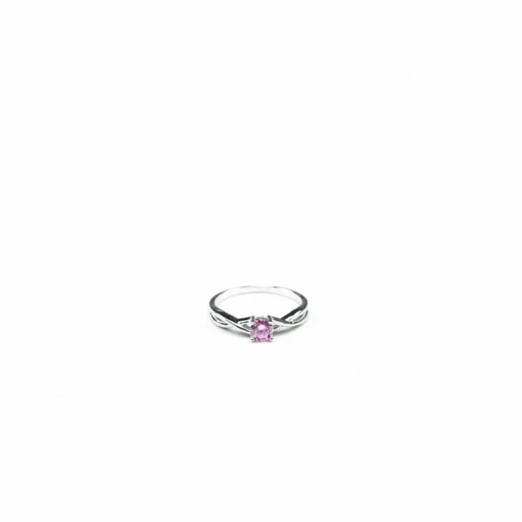 Anillo de plata con piedra preciosa de cuarzo rosa serenidad y amor