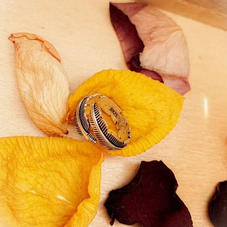 Anillo de plumas de ángel