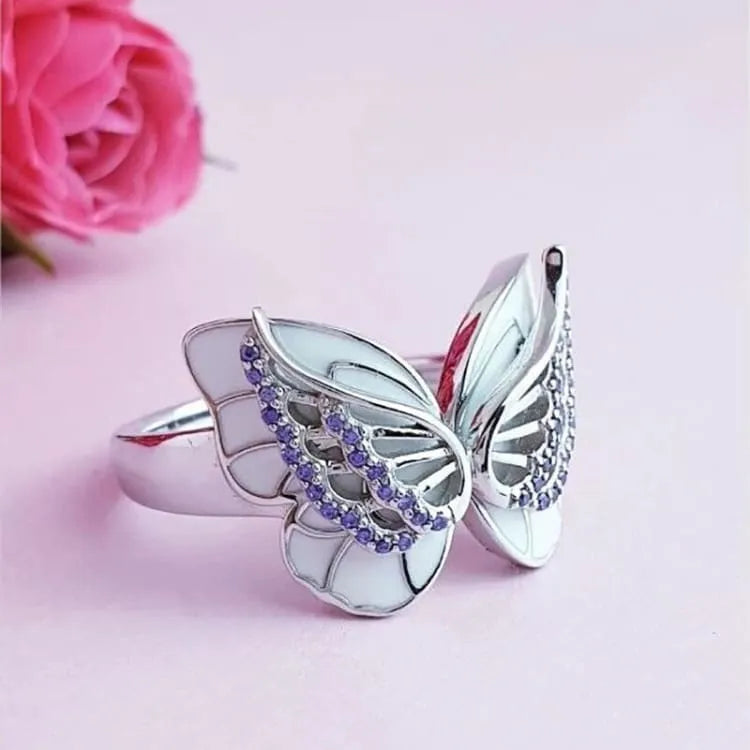 Anillo del vuelo de la mariposa