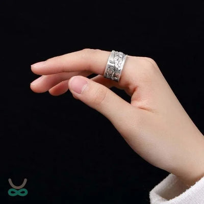 Anillo "matsyayugma" de loto