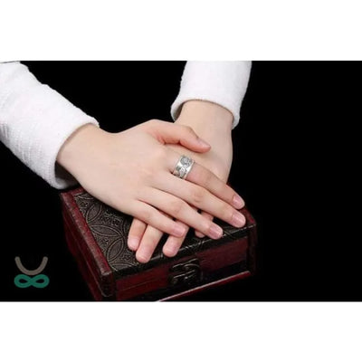 Anillo "matsyayugma" de loto