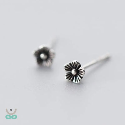 Aretes Flor de Loto 'Despertar de Primavera' - Plata de Ley 925