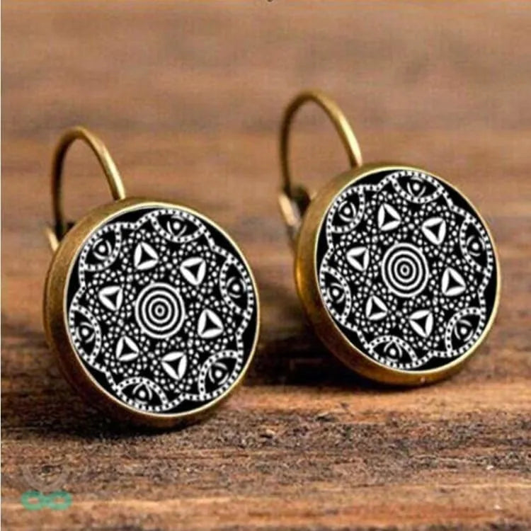 Aretes Mandala – Elegancia artesanal en cobre
