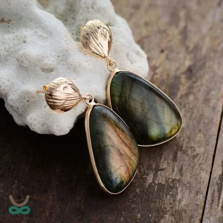 Aretes de adorno y piedra de labradorita
