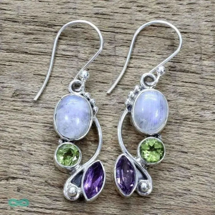 Aretes de hadas de piedra lunar - Luz y equilibrio