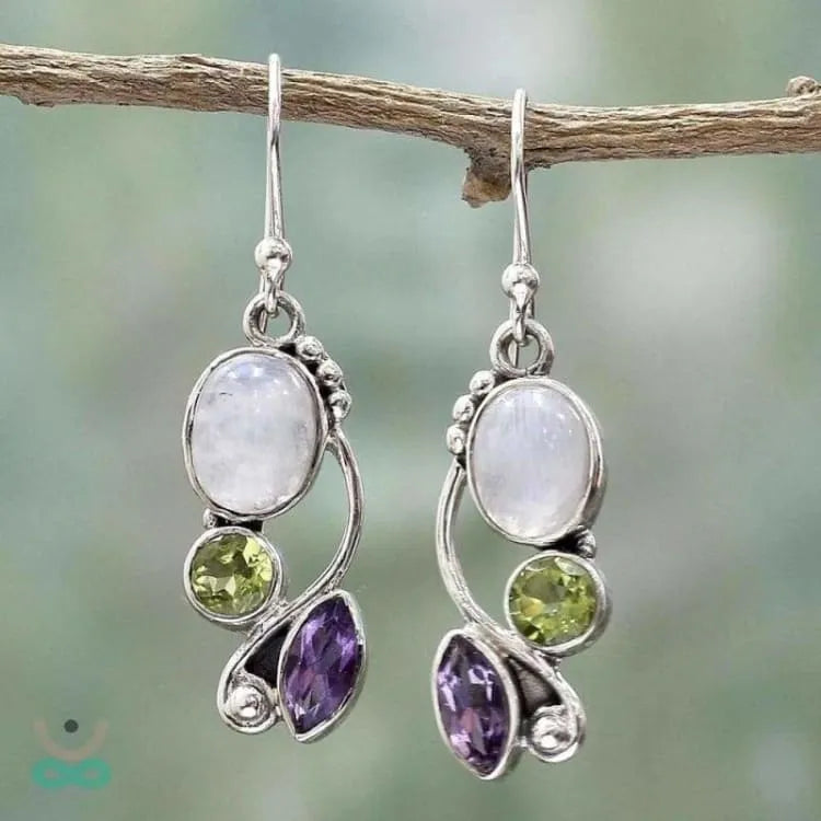 Aretes de hadas de piedra lunar - Luz y equilibrio