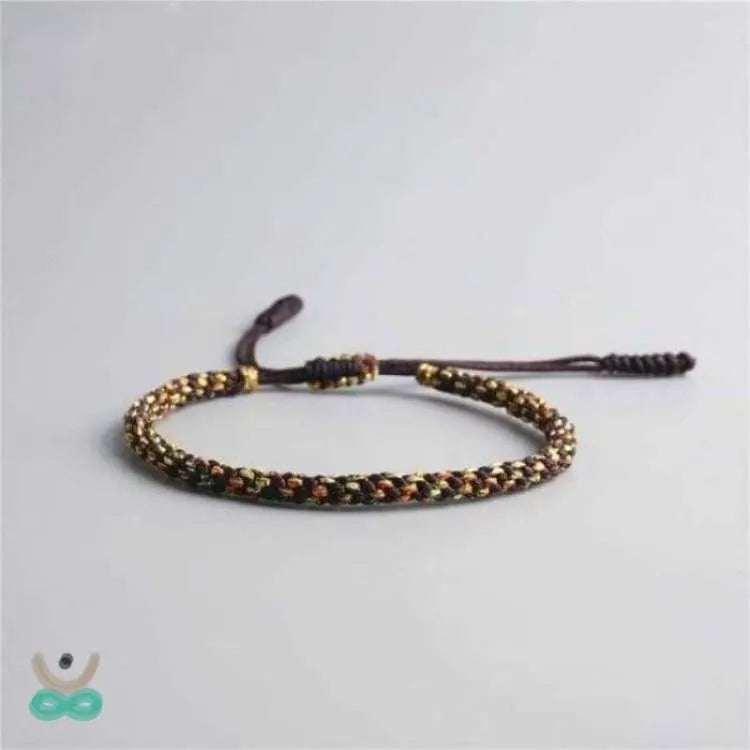 Brazalete Budista Ajustable – Armonía y Buenas Vibraciones