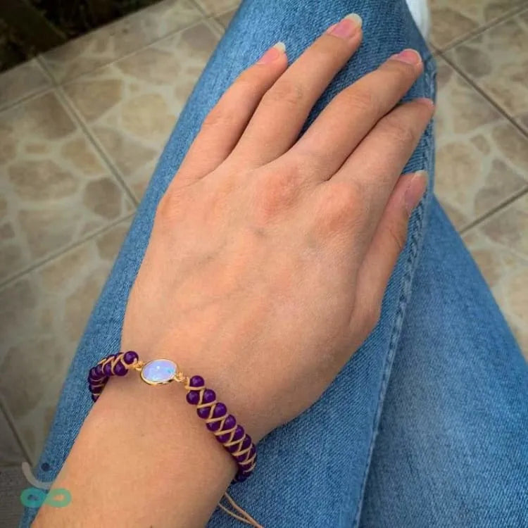 Brazalete de amistad de amatista y ópalo