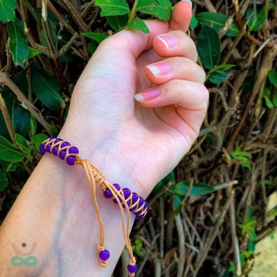 Brazalete de amistad de amatista y ópalo