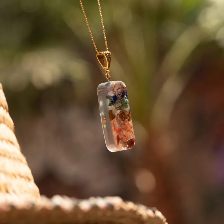 Colgante de Orgonita 7 Chakras – Armonía, Energía y Protección