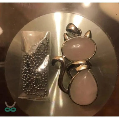 Colgante lito en forma de gato