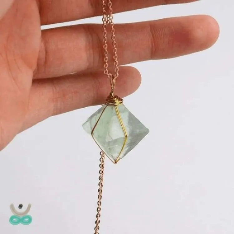 Collar "Alineación" en Fluorita Verde – Equilibra Mente y Espíritu