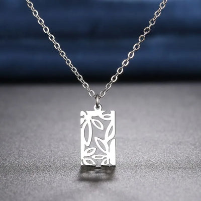 Collar 'Amour' con alfombra de margaritas