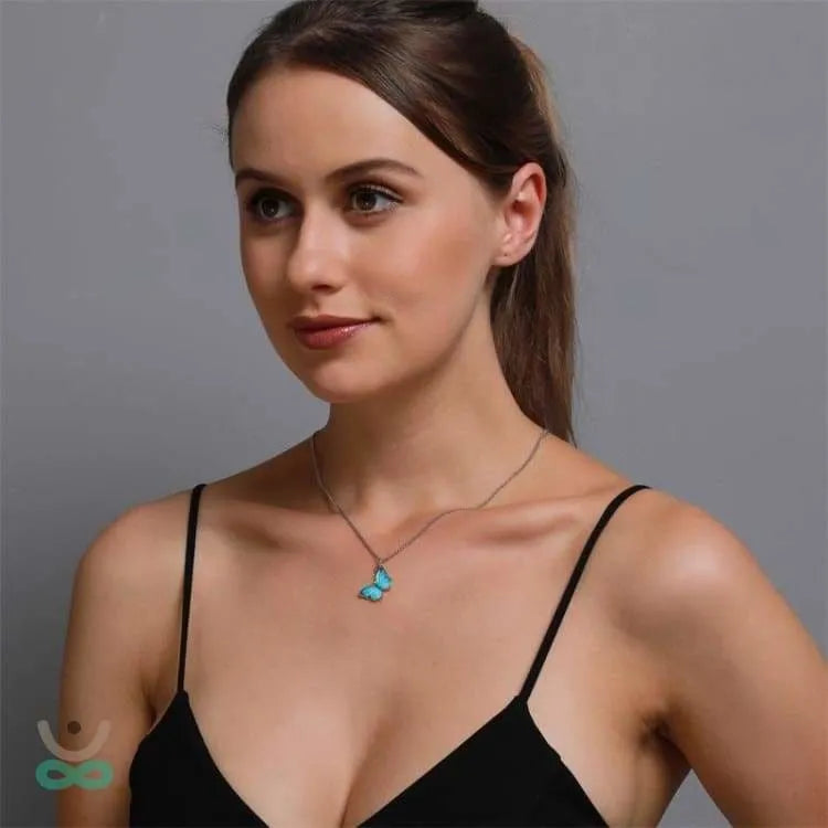 Collar 'Vuelo de la Mariposa' – Elegancia y Transformación