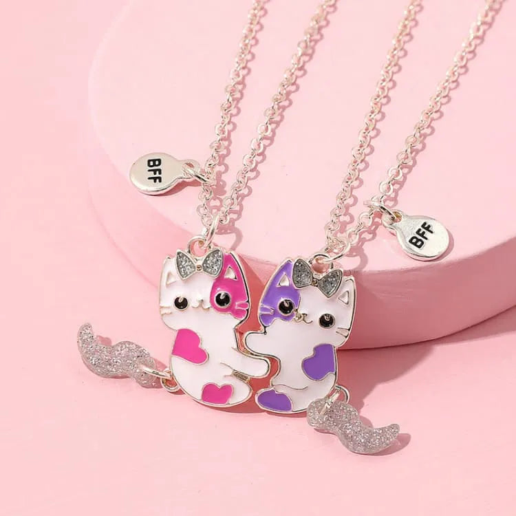 Collar con colgante de gato