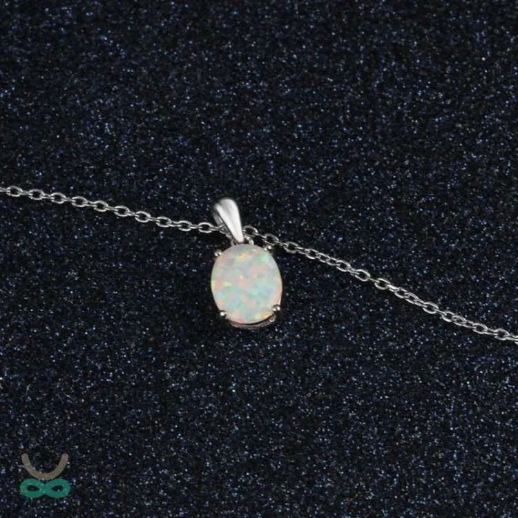 Collar de Ópalo en Plata – Elegancia, Esperanza y Protección