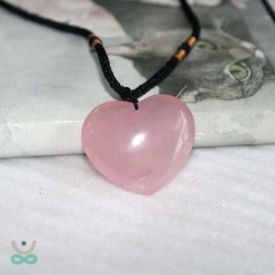 Collar de corazón de cuarzo rosa