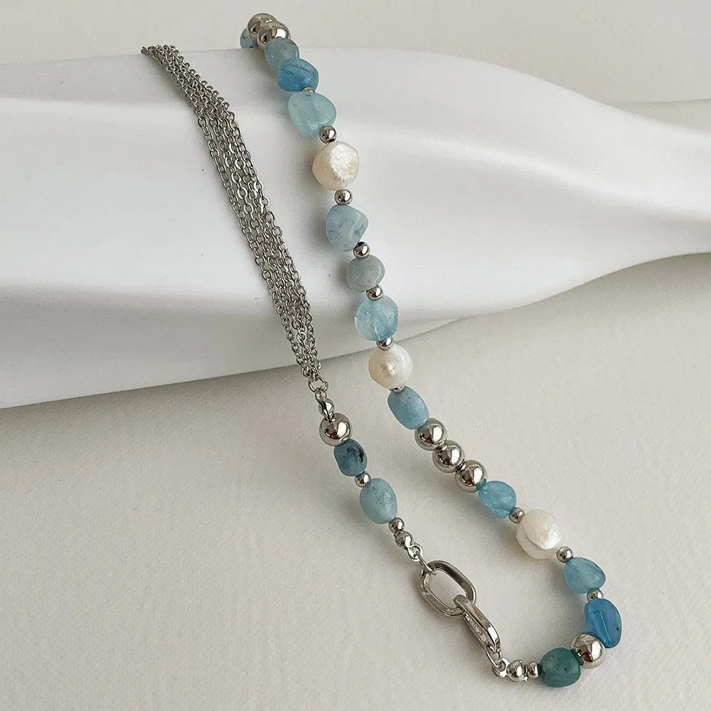 Collar de piedras y cristales naturales azul