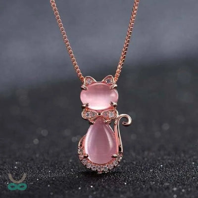 Collar de plata con gato de cuarzo rosa