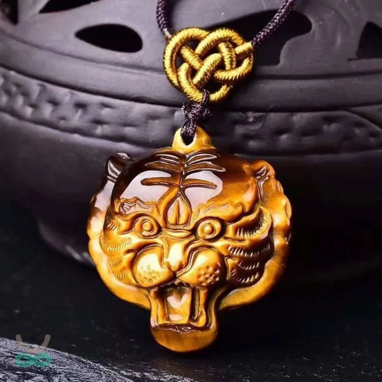 Collar trenzado con colgante de tigre en ojo de tigre