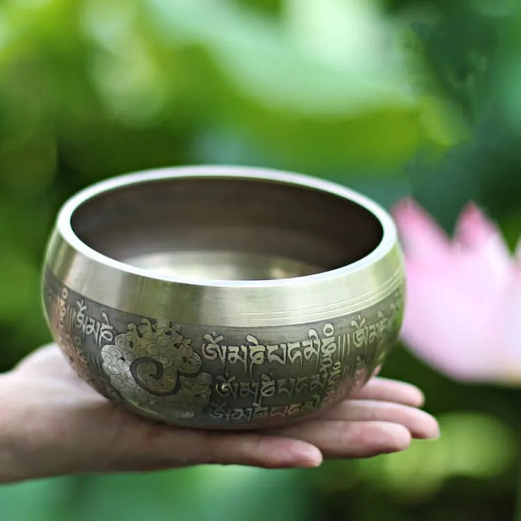 Cuenco tibetano de Buda tallado a mano de Nepal