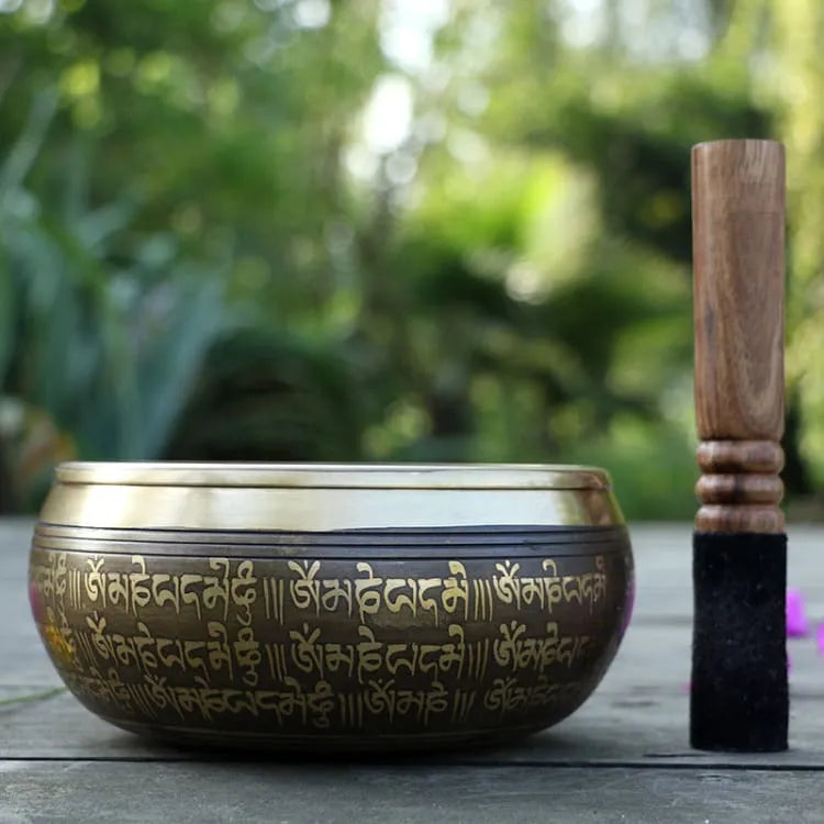 Cuenco tibetano de Buda tallado a mano de Nepal