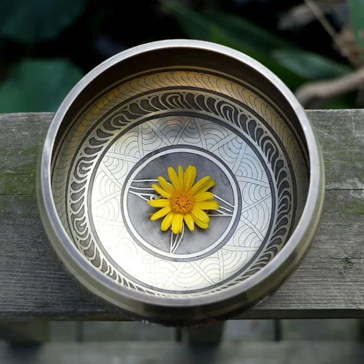 Cuenco tibetano de Buda tallado a mano de Nepal