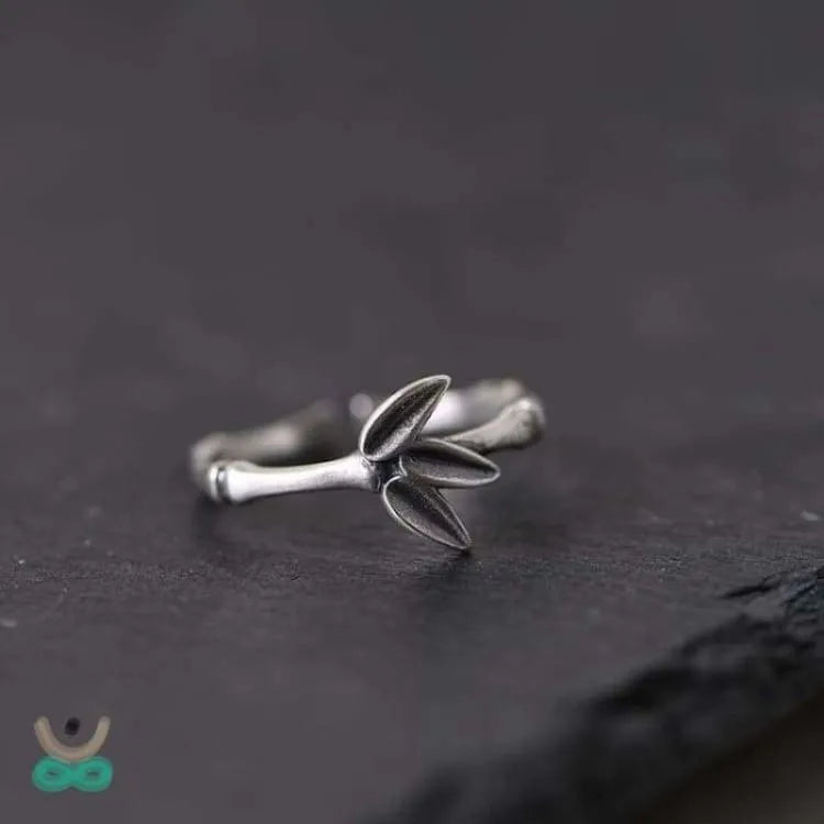 El anillo "Bambú de la Felicidad".