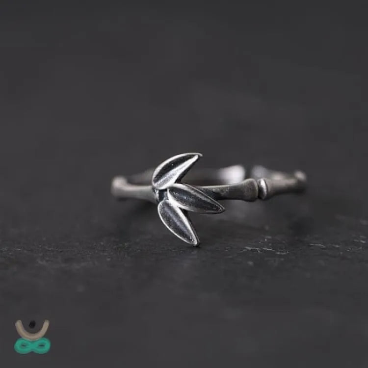 El anillo "Bambú de la Felicidad".