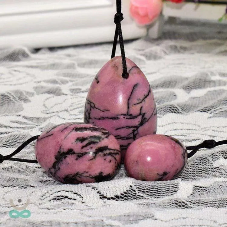 Huevo de Yoni con agujeros en rodonita