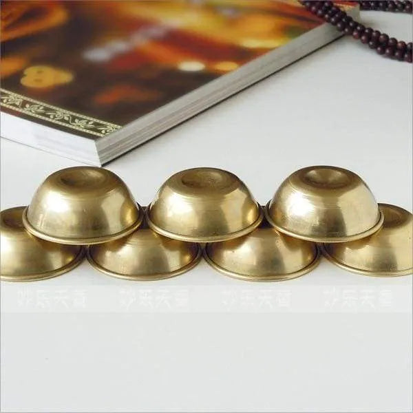 Juego de 7 mini cuencos tibetanos para ofrendas de cobre