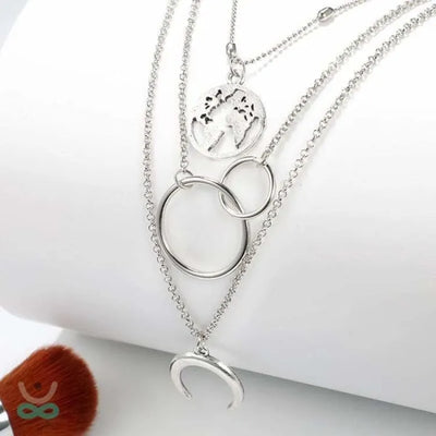 Juego de Cuellos Estelares – Energía Lunar y Misticismo en Cada Diseño