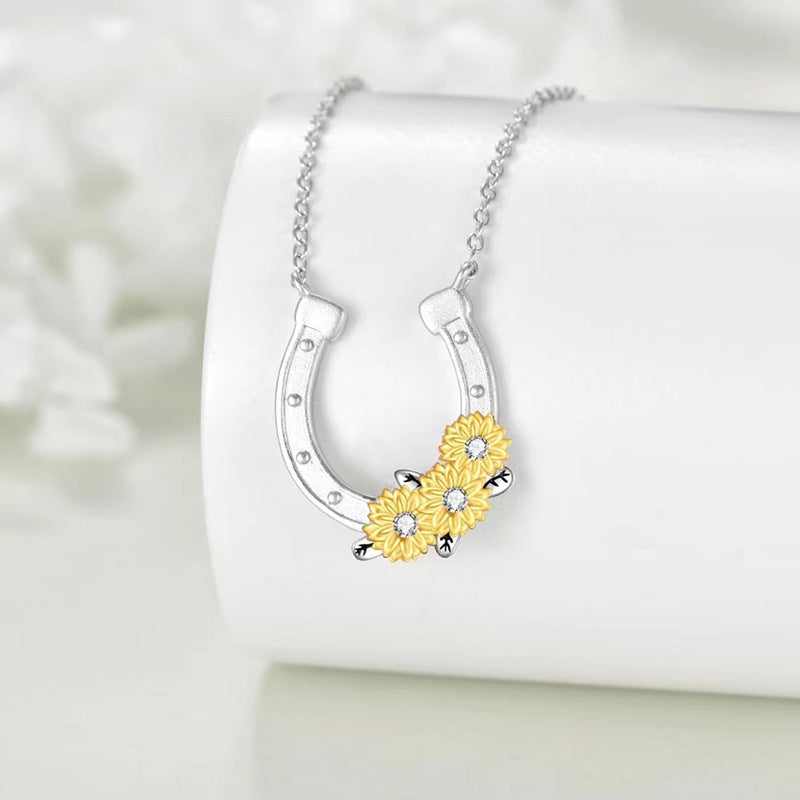 Collar herradura y girasol en plata 925, símbolo de suerte y energía positiva