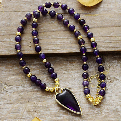 Collar de Amatista en Forma de Corazón – Amor y Energía Positiva