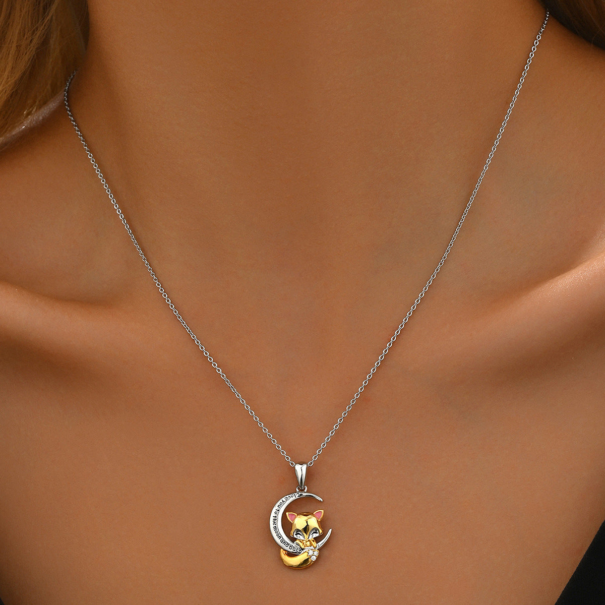 Collar zorro y luna en plata 925, encanto místico y estilo de alta gama