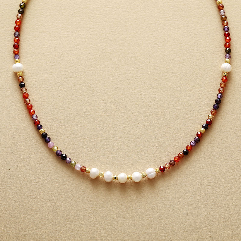 Elegancia Natural y Armonía: Gargantilla con Perlas de Agua Dulce