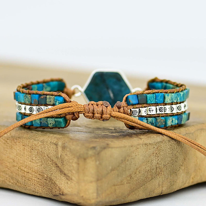 Pulsera de Apatita Azul con Piedra Hexagonal – Claridad y Expresión