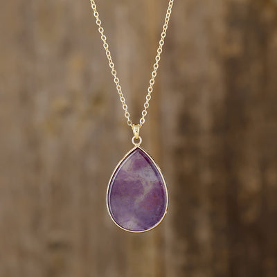Energía y Elegancia: Collar de Piedra Natural en Forma de Gota
