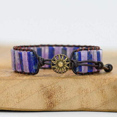Pulsera larga de lapislázuli y amatista con cuero trenzado, equilibrio emocional y visión espiritual