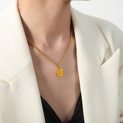 Collar energético de acero de titanio: Armonía celestial y elegancia diaria