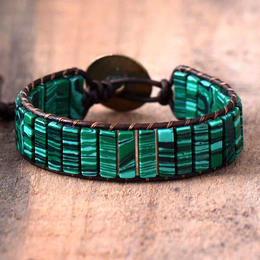 Pulsera bohemia multicapa de cuarzo verde: armonía y prosperidad en tu muñeca
