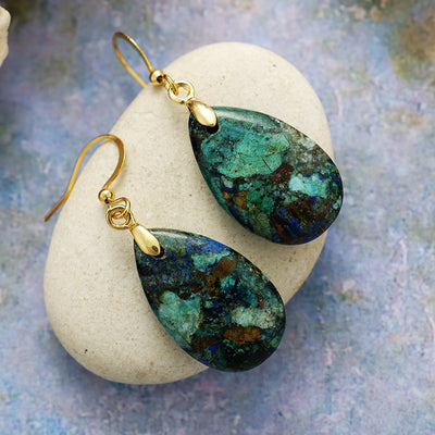 Armonía y Estilo: Pendientes de Piedra Natural para Energía y Elegancia