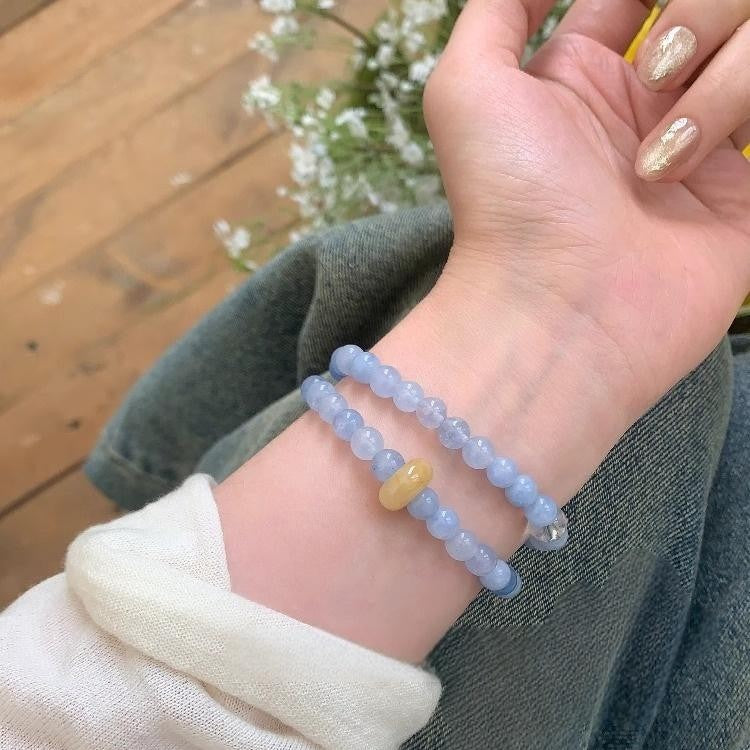 Pulsera de sodalita azul: calma, claridad y energía espiritual
