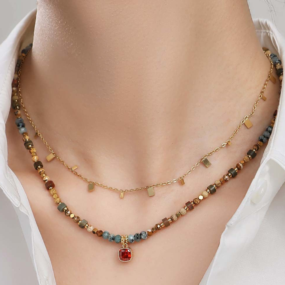 Collar espiritual vintage: energía y elegancia con rubí y turmalina
